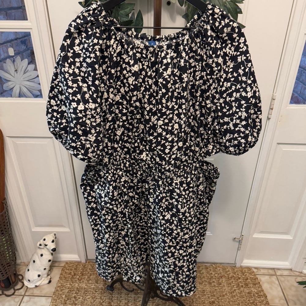 Old Navy Ditsy Floral Print Dress with Side Cutouts 2X